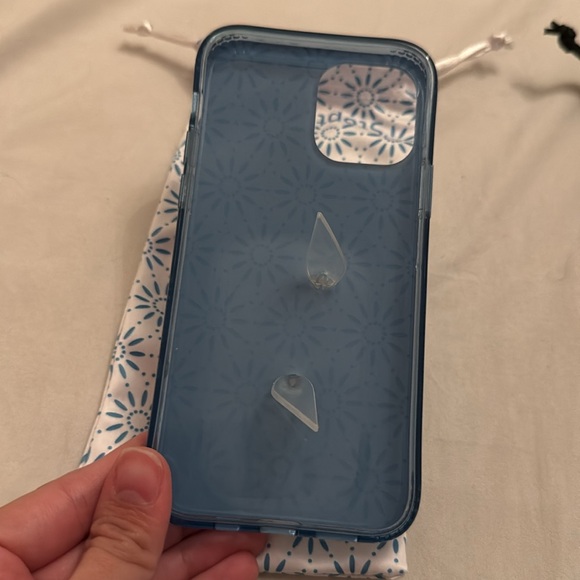 Loopy Case “Talavera” for iPhone 12 - Picture 2 of 2